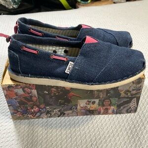 Navy Blue Slip On Shoes by Toms Brand.  EUC!